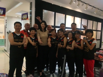 剛零封美國就點(diǎn)贊焦作美陶？！中國女排好樣兒！